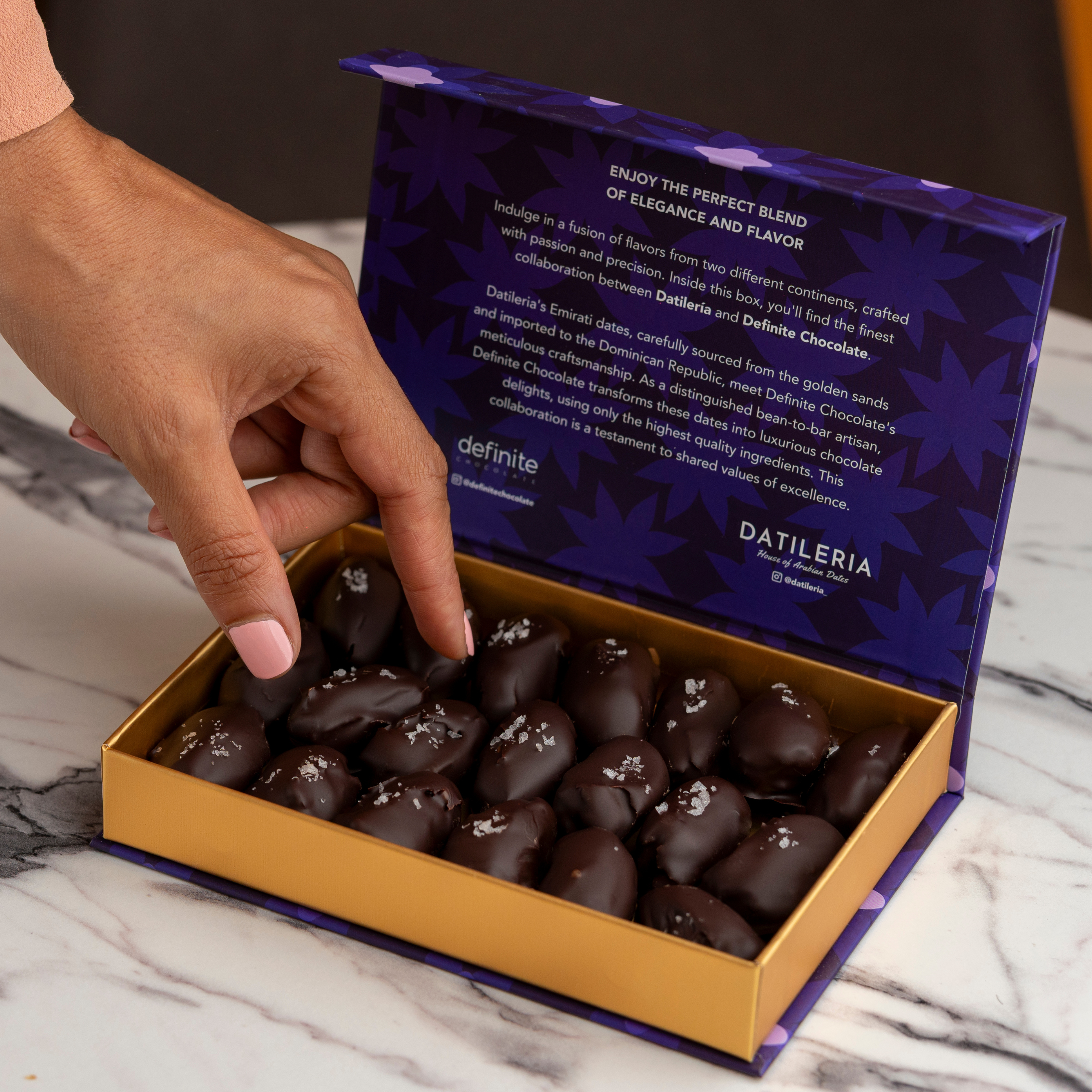 Chocolate Dates Filled With Macadamia – Datilería x Definite